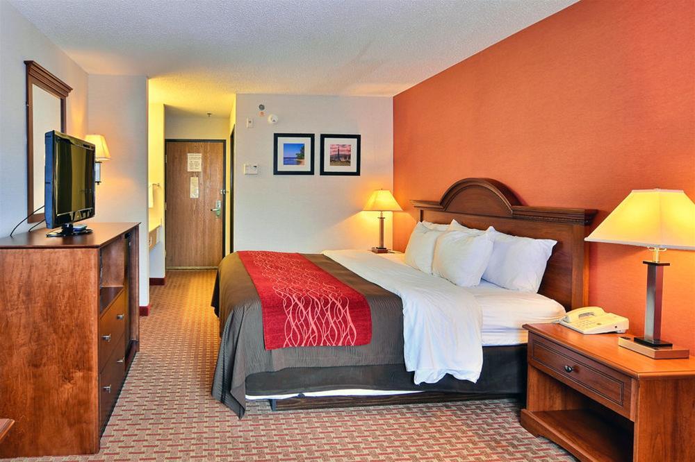 Quality Inn East Liverpool Екстериор снимка