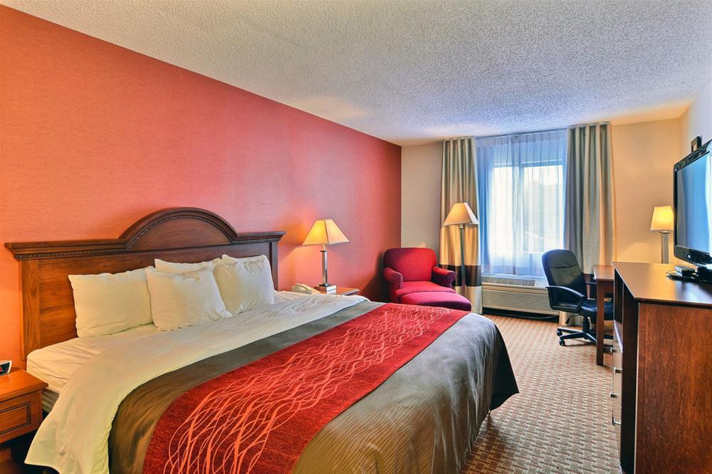 Quality Inn East Liverpool Екстериор снимка