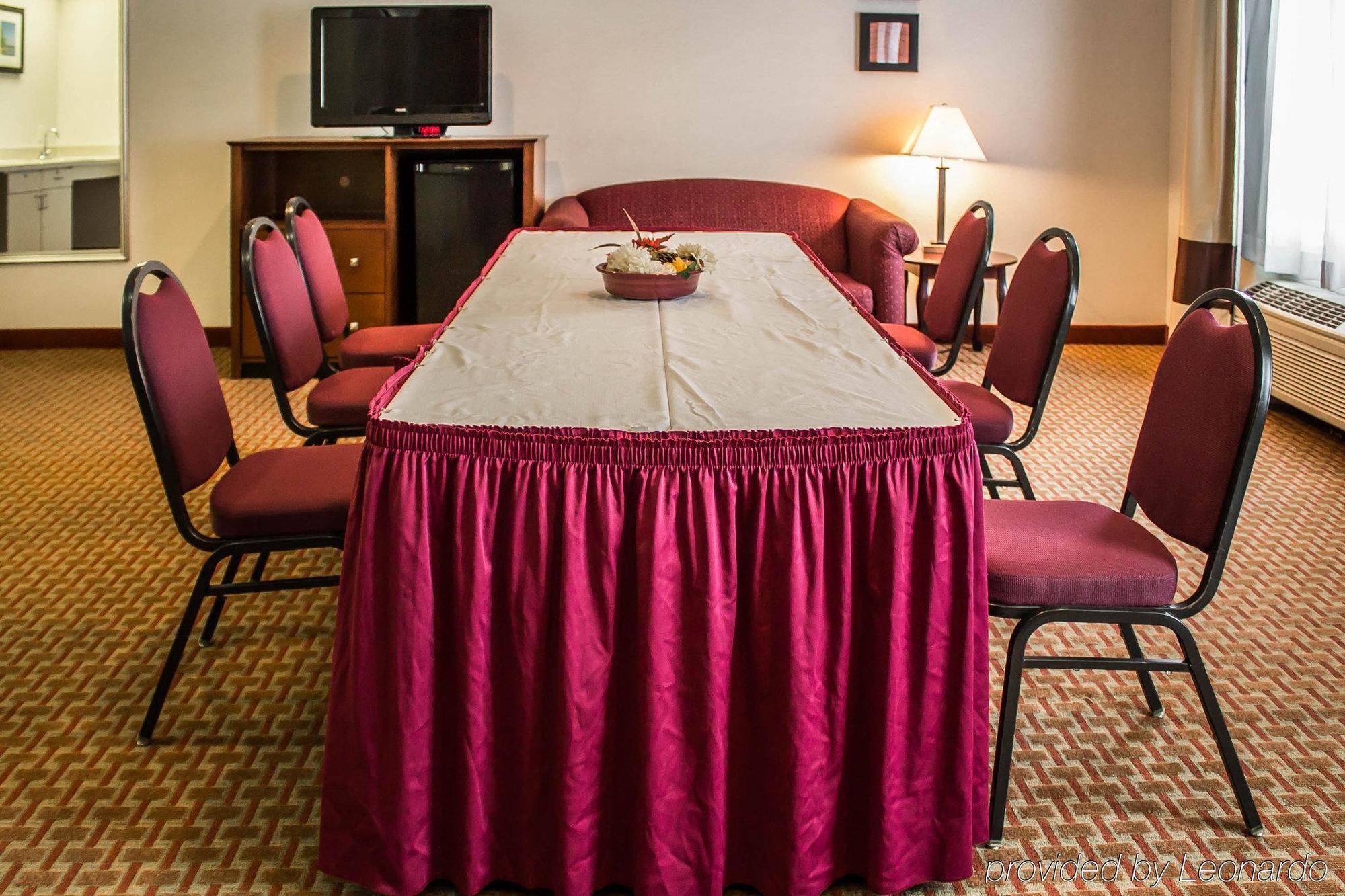 Quality Inn East Liverpool Екстериор снимка